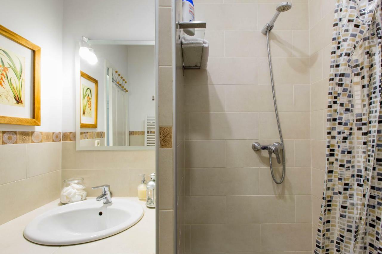 Apartamento Temporada Madrid Extérieur photo