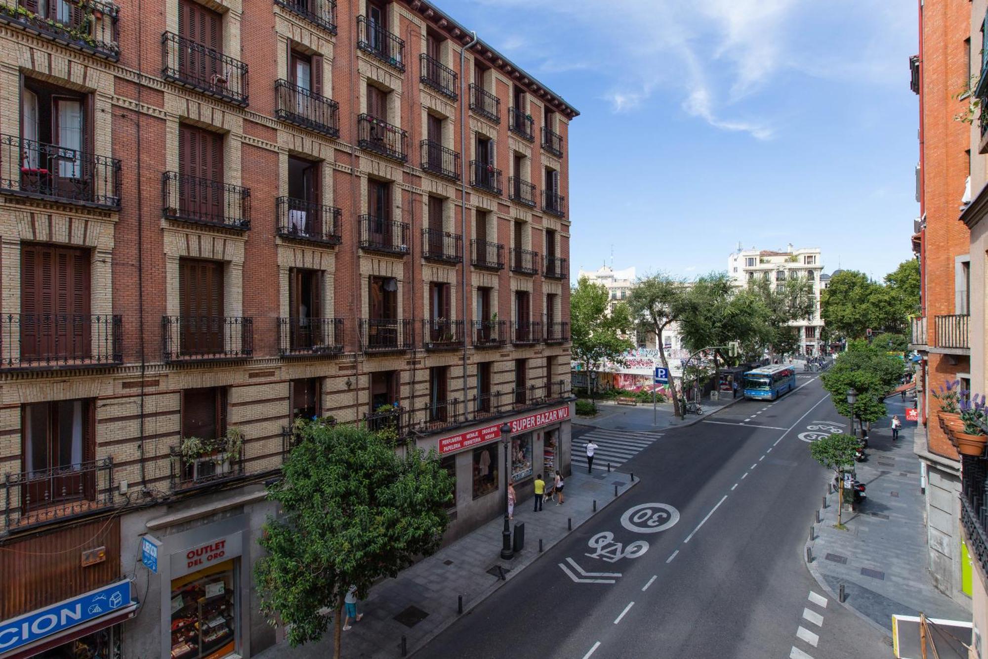 Apartamento Temporada Madrid Extérieur photo